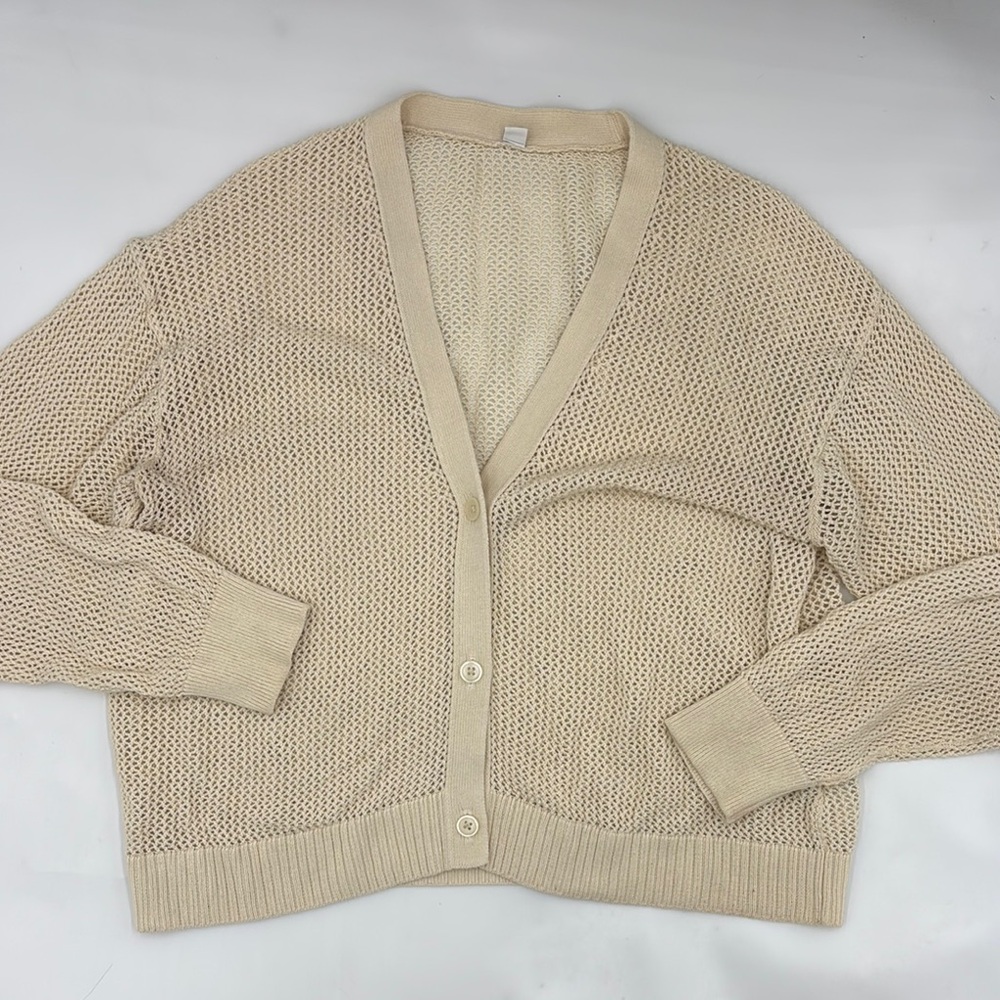 UNIQLO Mesh V-Neck Cardigan in Cream